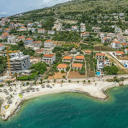 G * Trogir